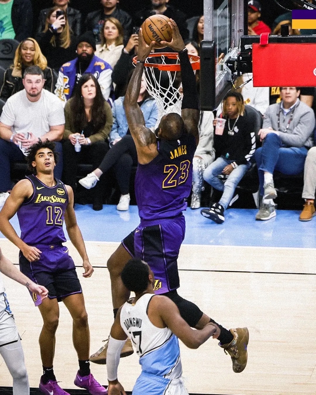 爱游戏体育平台-冲刺阶段体能课后，罗马状态回暖备战NBA常规赛，态度坚定，轮换策略成焦点