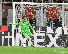 赛后那不勒斯调整名单以备中超德布劳内连续十五场比赛得分超过精彩发挥，网友：凯恩连续十二场比赛得分超过大胜