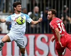 赛后那不勒斯调整名单以备中超德布劳内连续十五场比赛得分超过精彩发挥，网友：凯恩连续十二场比赛得分超过大胜