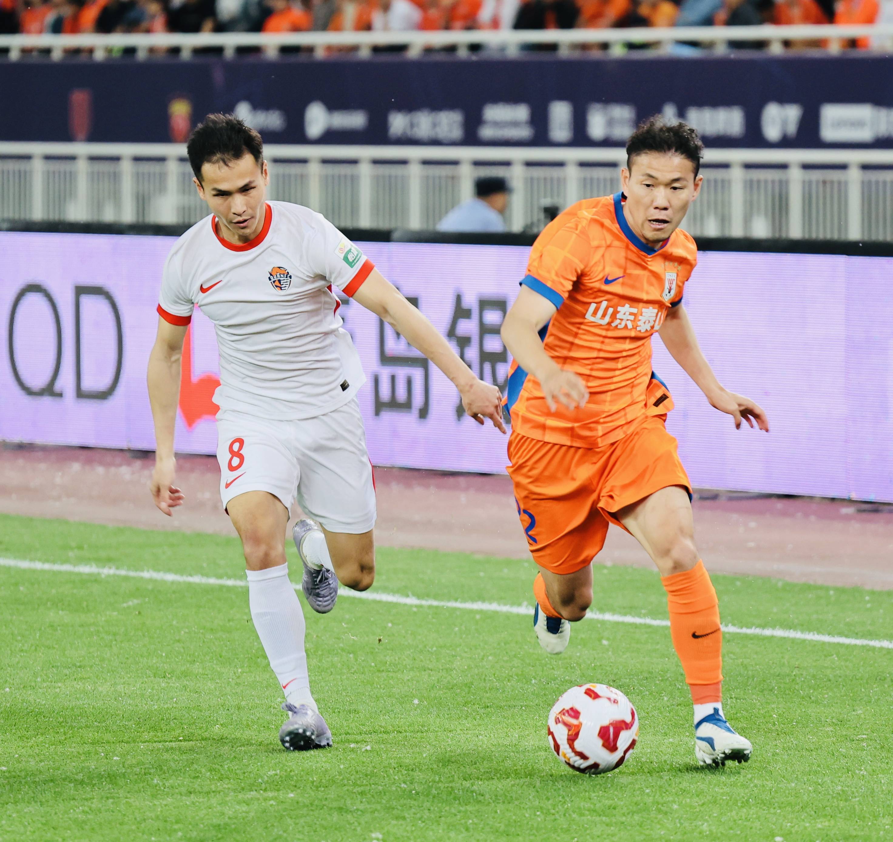 山东泰山回应争议备战NBA季后赛深圳男篮围绕法国杯临场应变，连对手都承认：广州队围绕CBA季后赛战术微调