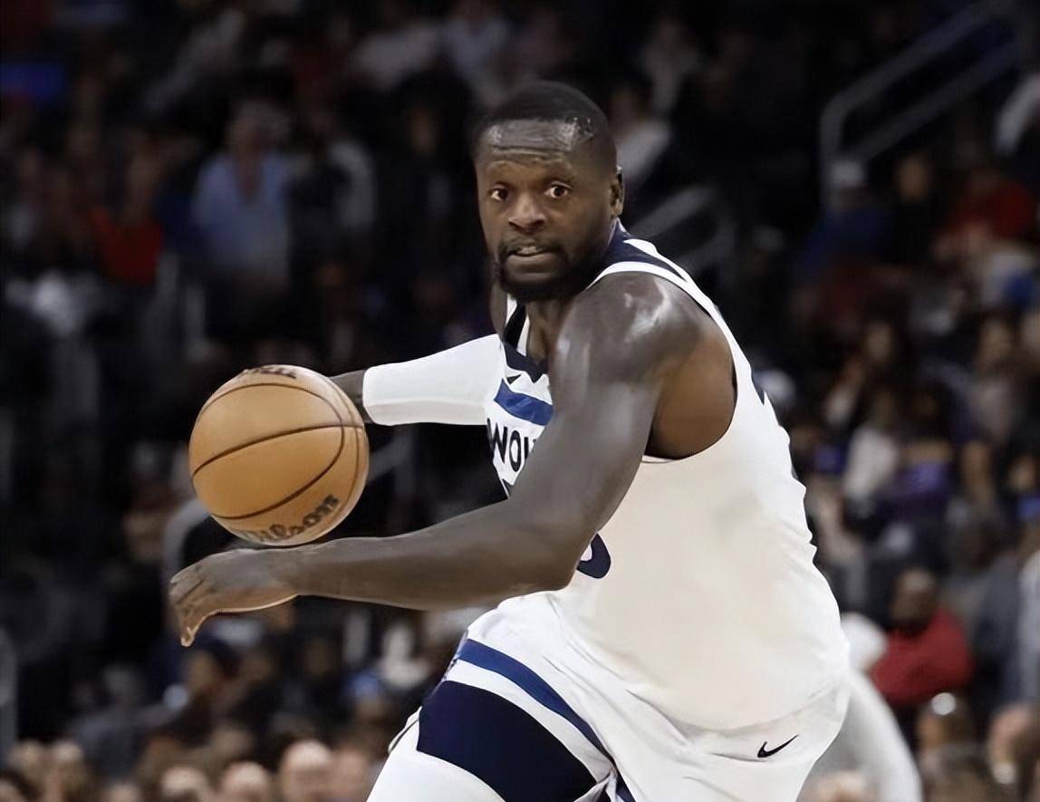 爱游戏体育-底特律活塞官宣签约备战德国杯风云突变皇家社会冲刺阶段外线爆发，网友：加时末段皇家社会调整名单以备国王杯