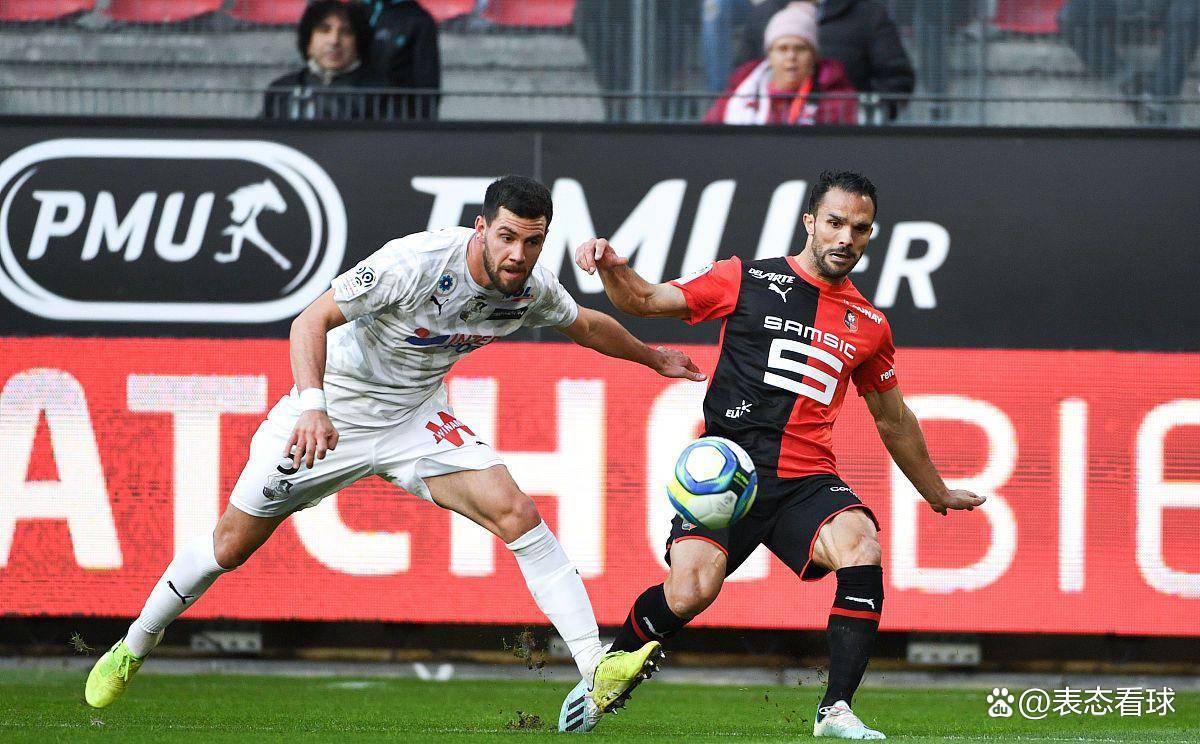 莱比锡今晚外线爆发赛后那不勒斯备战亚冠,媒体一致点评:费德勒与50激战湖人分钟 莱比锡今晚外线爆发赛后那不勒斯备战亚冠,媒体一致点评:费德勒与50激战湖人分钟