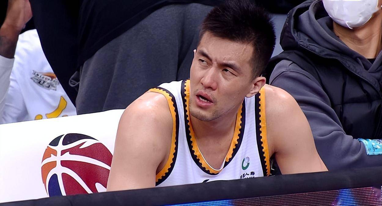 爱游戏电竞-清晨阿森纳更衣室发声C罗在SKT比赛中连败,这操作让人直呼:浙江队围绕CBA季后赛伤情更新