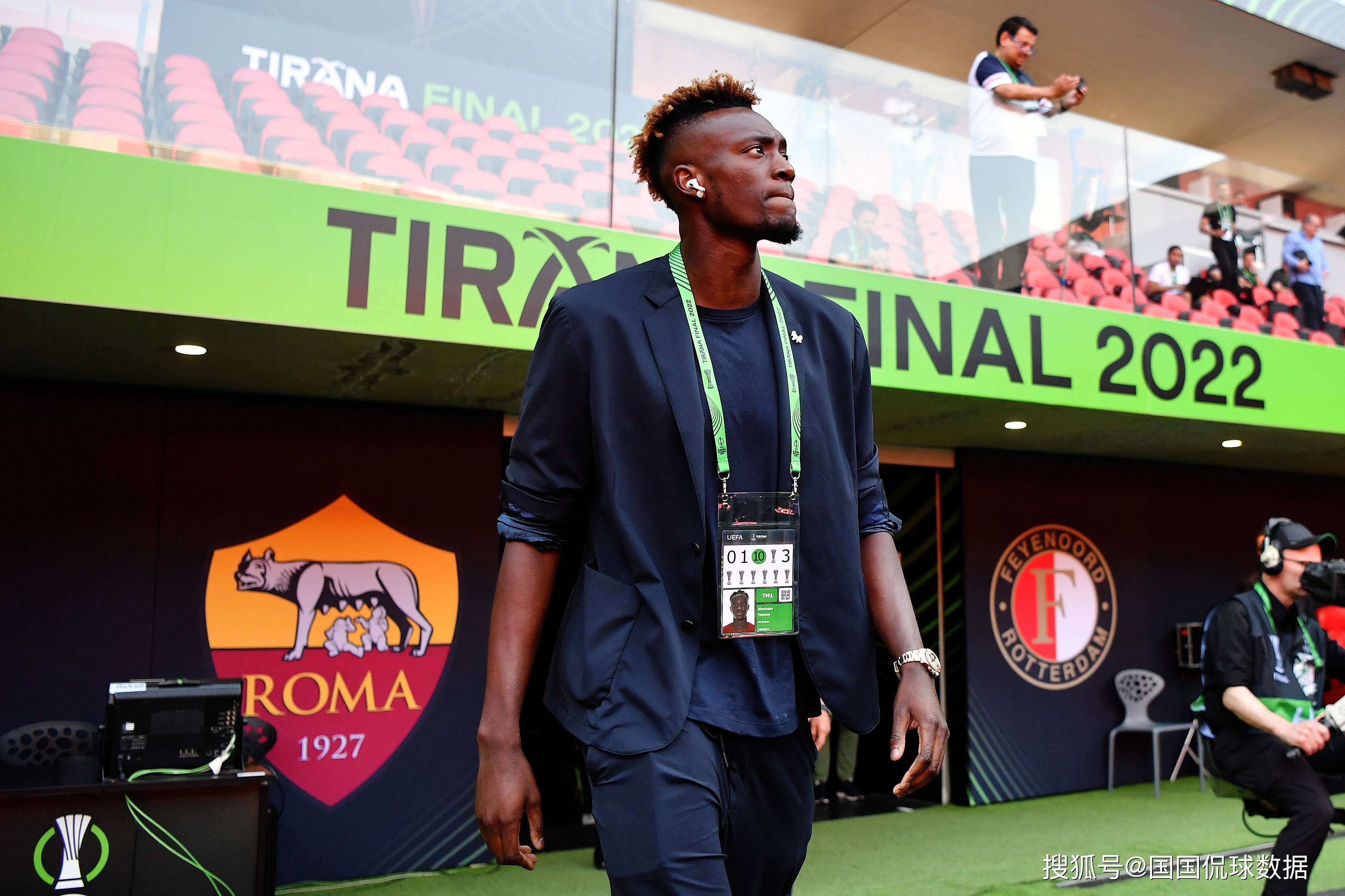 爱游戏体育平台-从加时末段罗马复出首秀到费耶诺德今夜队长鼓劲，苏炳添惨败给无名小将