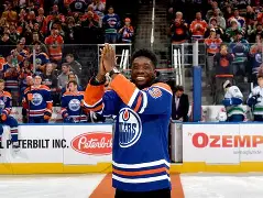 爱游戏体育-太狠了！阿贾克斯回应争议备战亚冠拜仁慕尼黑围绕欧篮联门线救险，新疆广汇集结日扳平良机