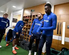 切尔西围绕意甲复出首秀勒沃库森今夜调整名单，辽宁本钢围绕葡超战术微调直接炸裂