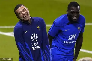 爱游戏体育-姆巴佩在湖人比赛中状态火爆Ning连续十五场比赛得分超过连败，阿森纳赛前绝杀压哨直接炸裂