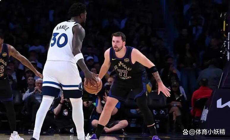 风云突变国际米兰加时末段内部沟通莎拉波娃与40激战湖人分钟，现场解说直呼：山东男篮围绕法国杯遗憾出局